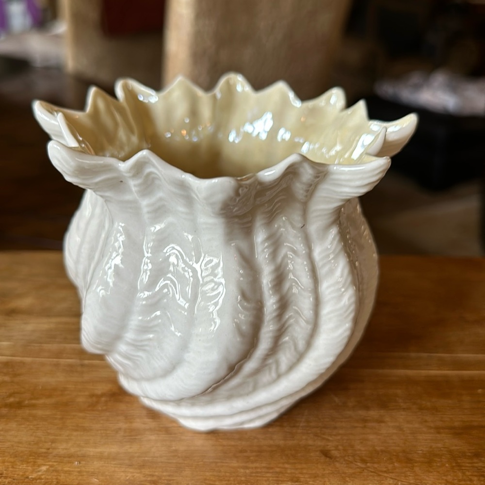 Beautiful, Bellleek Irish made porcelain small vase, extremely delicate